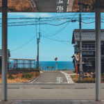 바다가 보이는 일본 기차역